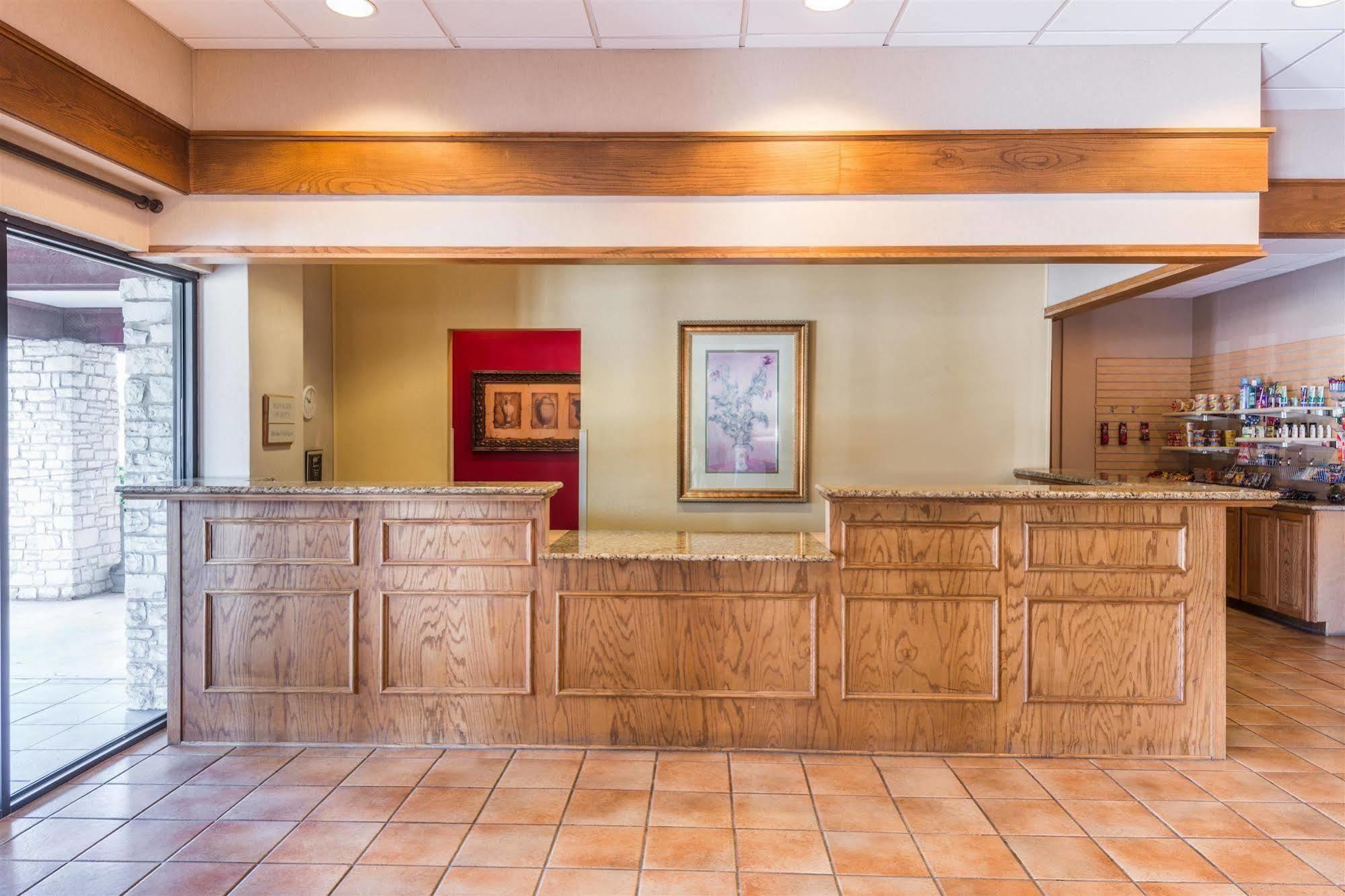 Hotel Ramada New Braunfels Zewnętrze zdjęcie