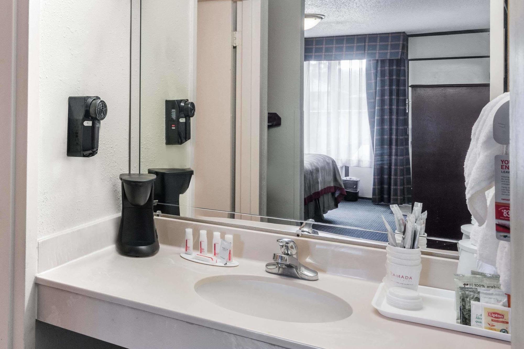 Hotel Ramada New Braunfels Zewnętrze zdjęcie